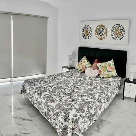 Villa Siam, Great Views, Pool, Air Conditioner